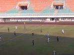 ps-tira-persikabo-menghadapi-persebaya-surabaya.jpg