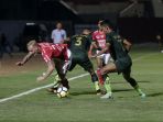 ps-tirta-kalahkan-bali-united_20180430_213533.jpg