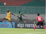 ps-tni-kalahkan-sriwijaya-fc_20171027_124059.jpg