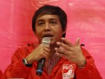 psi-jumpa-pers-lolos-verifikasi-kemenkumham_20161011_195911.jpg