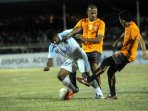 psim-gasak-tuan-rumah-persiraja_20161008_215343.jpg