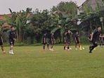 psis-semarang-berlatih-serius-di-lapangan-telo-banyumanik.jpg