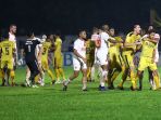 psm-makassar-ditahan-imbang-bharangkara-fc_20181203_211611.jpg