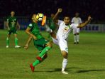 psms-medan-bantai-persebaya-surabaya_20181202_000854.jpg