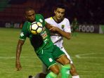 psms-medan-bantai-persebaya-surabaya_20181202_001008.jpg