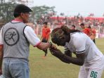 psms-medan-kalahkan-persibat-batang_20190627_214510.jpg