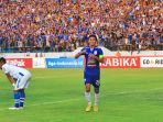 pssi-semarang-pukul-telak-persib-bandung-3-0_20181119_155214.jpg