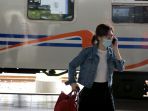 pt-kai-tambah-operai-kereta-api-jarak-jauh_20200804_151616.jpg