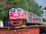 pt-kereta-api-indonesia-atau-kai-persero-mencatat-on-time-performance.jpg