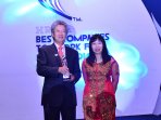 pt-lautan-luas-terima-penghargaan-best-companies-to-work-in-asia_20160412_154826.jpg
