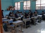 ptm-100-persen-pelajar-smpn-kota-tangerang_20220512_161207.jpg