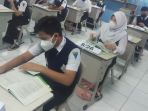 ptm-pelajar-smp-kota-tangerang-ketat-prokes-covid-19_20210913_113330.jpg