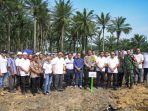 Genjot Produksi Plasma, BUMN Ini Gelar Peremajaan Sawit Rakyat di Labuhanbatu Selatan