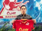 ptt-rayong-fc-ryuji-utomo-prabowo_20171205_211648.jpg