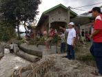 puing-bangunan-rumah-yang-hanyut_20170125_071823.jpg