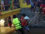 pukul-bantal_20160818_191146.jpg