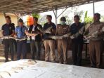 puluhan-ikan-aligator-dikubur-massal_20180814_135811.jpg