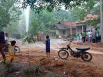 puluhan-masyarakat111111.jpg