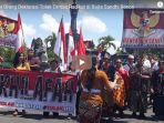 puluhan-orang-deklarasi-tolak-ormas-radikal-di-bajra-sandhi-renon_20181031_152307.jpg