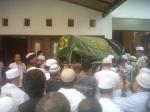 puluhan-warga-dan-teman-ustadz-jeffri-al-buchori.jpg