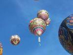 puncak-festival-balon-udara-dalam-rangka-memperingati-bulan-syawal-di-alun-alun-kabupaten-wonosobo.jpg