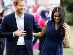 punya-fitur-canggih-inilah-rahasia-di-balik-cincin-berwarna-hitam-yang-dipakai-oleh-pangeran-harry_20181019_090123.jpg