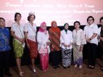 puteri-indonesia-2017-bunga-jelitha-dan-artis-peran-dian-sastrowardoyo_20170407_172853.jpg