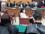 putri-candrawathi-dalam-sidang-beragenda-duplik-12.jpg