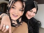 putri-delina-dan-sang-ibu-lina_20181024_101826.jpg