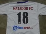 putri-jakarta-matador-fc-kostum_20150420_125703.jpg