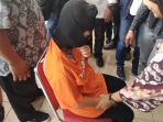 ra-ibu-kandung-bayi-kembar-yang-dibuang_20180608_144053.jpg