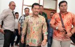 rachmat-yasin-dituntut-75-tahun-penjara_20141107_161651.jpg