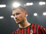rade-krunic-kala-membela-ac-milan.jpg