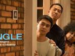 raditya-dika-pandji-pragiwaksono-dan-babe-cabiita-single_20151028_222648.jpg