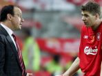 rafael-benitez-dan-steven-gerrard_20161120_221450.jpg