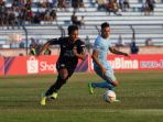 rafael-duel-dengan-pemain-psis-semarang_20191018_235314.jpg