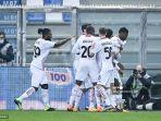 rafael-leao-melakukan-selebrasi-setelah-mencetak-gol-ke-gawang-sassuolo.jpg
