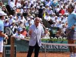 rafael-nadal-dan-novak-djokovic_20150525_043212.jpg