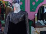 ragam-koleksi-busana-muslim-karya-itang-yunasz-di-m2s_20160321_212535.jpg