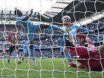 raheem-sterling-kiri-mencetak-gol-yang-dianulir.jpg
