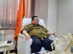 rahmat-bagja-saat-ditemui-awak-media-di-ruangannya.jpg