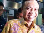 rahmat-santoso-di-pelataran-gedung-merah-putih-kpk.jpg