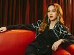 raissa-ramadhani-yang-baru-saja-merilis-lagu-galau-di-momen-ramadan.jpg