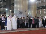 raja-salman-bin-abdulaziz-al-saud-salat-di-masjid-istiqlal_20170302_151825.jpg