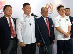 raja-sapta-oktohari-bersama-dengan-ketua-umum-koni-pusat-marciano-norman.jpg