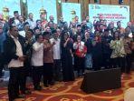 raja-sapta-oktohari-foto-bersama-ara-pengurus-cabang-olahraga.jpg