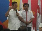 raja-sapta-oktohari-saat-menyerahkan-persyaratan.jpg