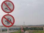 rambu-larangan-masuk-tol-untuk-sepeda-becak-dan-gerobak-dorong.jpg