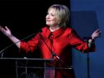 rambut-baru-hillary-clinton_20170312_233359.jpg