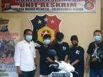 rampok-di-medan-modus-lempar-batu.jpg